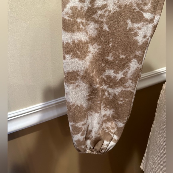 Blue Blush soft long sleeve crop top like new size small - Picture 5 of 7